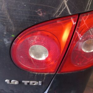 PILOTO TRASERO DERECHO INTERIOR VOLKSWAGEN GOLF V (1K1)(10.2003)