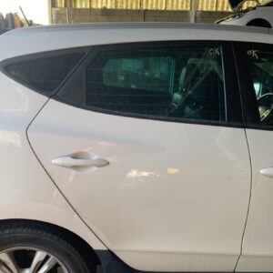 PUERTA TRASERA DERECHA HYUNDAI IX35 (EL/LM)
