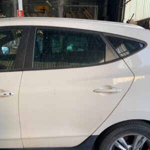 PUERTA TRASERA IZQUIERDA HYUNDAI IX35 (EL/LM)