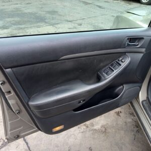 ELEVALUNAS DELANTERO IZQUIERDO TOYOTA AVENSIS BERLINA (T25)