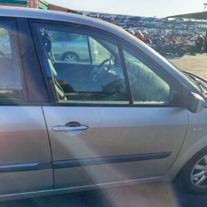 PUERTA DELANTERA DERECHA RENAULT SCENIC II (JM)