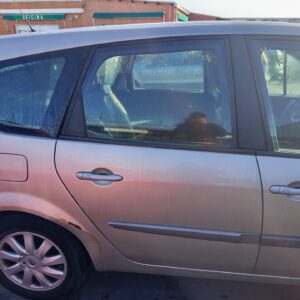 PUERTA TRASERA DERECHA RENAULT SCENIC II (JM)