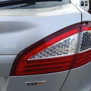 PILOTO TRASERO DERECHO INTERIOR FORD MONDEO BERLINA (CA2)