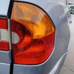 PILOTO TRASERO DERECHO BMW SERIE X3 (E83)