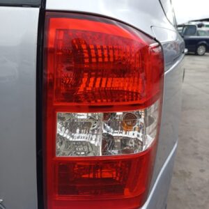 PILOTO TRASERO DERECHO KIA CARNIVAL