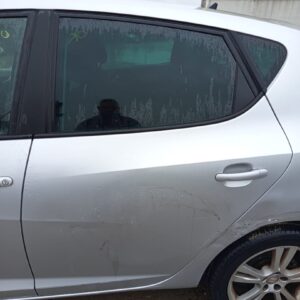 PUERTA TRASERA IZQUIERDA SEAT IBIZA BERLINA (6J5)