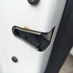 CERRADURA PUERTA DELANTERA IZQUIERDA BMW SERIE 1 BERLINA (E81/E87)