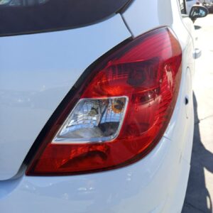 PILOTO TRASERO DERECHO OPEL CORSA D