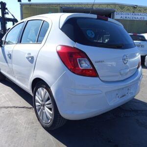 PARAGOLPES TRASERO OPEL CORSA D