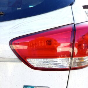 PILOTO TRASERO DERECHO INTERIOR KIA CARENS (RP)