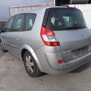 PILOTO TRASERO IZQUIERDO RENAULT SCENIC II (JM)