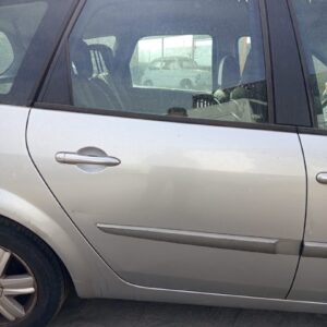 PUERTA TRASERA DERECHA RENAULT SCENIC II (JM)