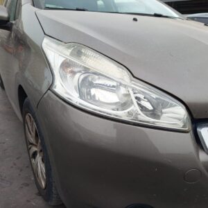 FARO DERECHO PEUGEOT 208