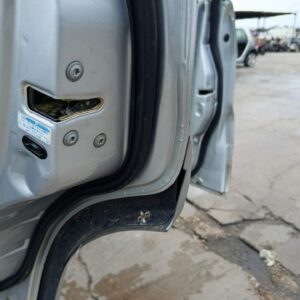 CERRADURA PUERTA TRASERA DERECHA TOYOTA RAV4 (A2)