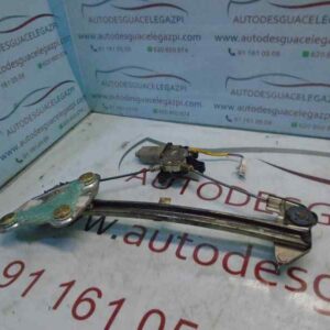 ELEVALUNAS DELANTERO DERECHO TOYOTA CELICA (T23)