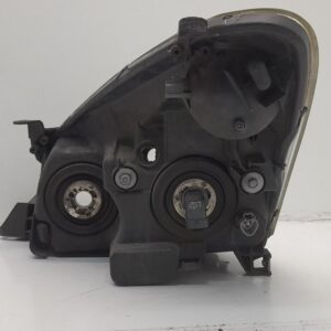 FARO DERECHO TOYOTA COROLLA VERSO (R1)