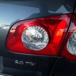 PILOTO TRASERO DERECHO INTERIOR VOLKSWAGEN PASSAT BERLINA (3C2)