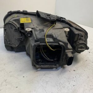 FARO DERECHO AUDI A3 (8P1)