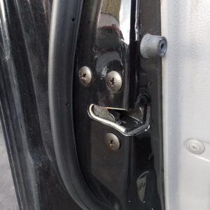 CERRADURA PUERTA DELANTERA IZQUIERDA KIA SORENTO (BL)