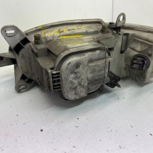 FARO DERECHO FORD ESCORT BERL./TURNIER