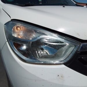 FARO DERECHO DACIA LODGY