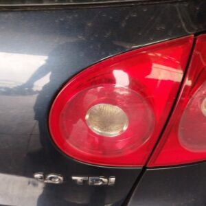 PILOTO TRASERO DERECHO INTERIOR VOLKSWAGEN GOLF V (1K1)(10.2003)