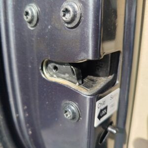 CERRADURA PUERTA TRASERA IZQUIERDA SSANGYONG RODIUS