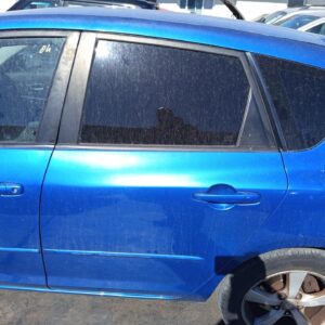 PUERTA TRASERA IZQUIERDA MAZDA 3 BERLINA (BK)