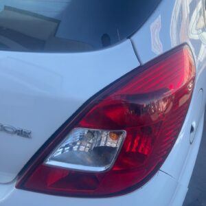 PILOTO TRASERO DERECHO OPEL CORSA D