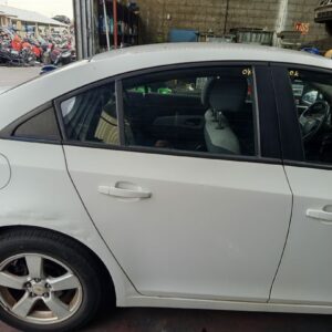 PUERTA TRASERA DERECHA CHEVROLET CRUZE