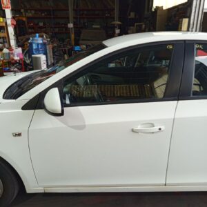 PUERTA DELANTERA IZQUIERDA CHEVROLET CRUZE