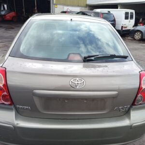 PORTON TRASERO TOYOTA AVENSIS BERLINA (T25)