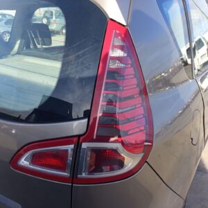 PILOTO TRASERO DERECHO RENAULT SCENIC III (JZ)