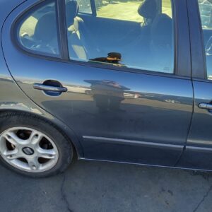 PUERTA TRASERA DERECHA SEAT TOLEDO (1M2)