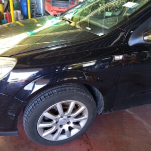 ALETA DELANTERA IZQUIERDA OPEL ASTRA H BERLINA