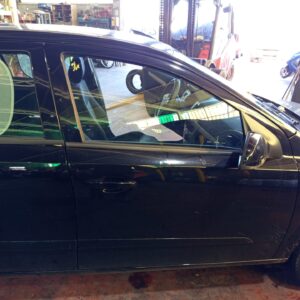 PUERTA DELANTERA DERECHA OPEL ASTRA H BERLINA