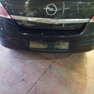 PARAGOLPES TRASERO OPEL ASTRA H BERLINA