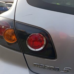 PILOTO TRASERO IZQUIERDO INTERIOR MAZDA 3 BERLINA (BK)
