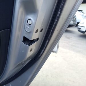 CERRADURA PUERTA TRASERA DERECHA MAZDA 3 BERLINA (BK)