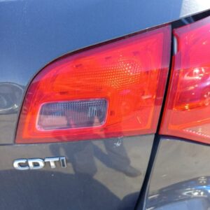 PILOTO TRASERO DERECHO INTERIOR OPEL ASTRA J SPORTS TOURER