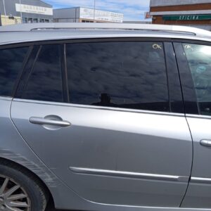 PUERTA TRASERA DERECHA RENAULT LAGUNA III GRANDTOUR