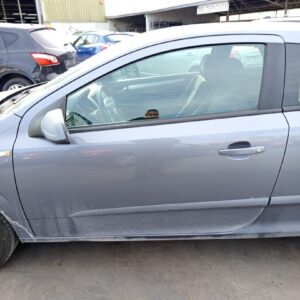 PUERTA DELANTERA IZQUIERDA OPEL ASTRA H GTC