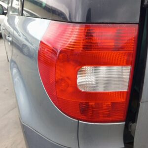 PILOTO TRASERO IZQUIERDO SKODA YETI (5L)(2009)