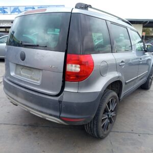 PARAGOLPES TRASERO SKODA YETI (5L)(2009)
