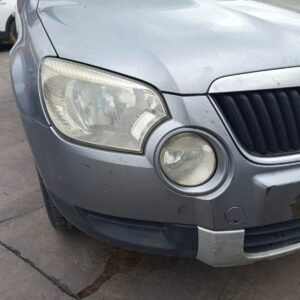 FARO DERECHO SKODA YETI (5L)(2009)