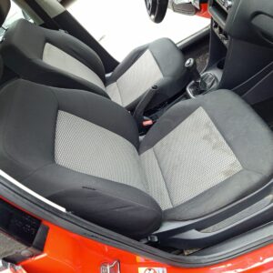 ASIENTO DELANTERO DERECHO VOLKSWAGEN POLO V (6R1)