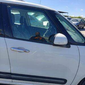 PUERTA DELANTERA DERECHA FIAT 500L (330)