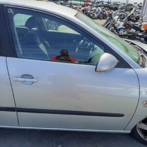 PUERTA DELANTERA DERECHA SEAT IBIZA (6L1)