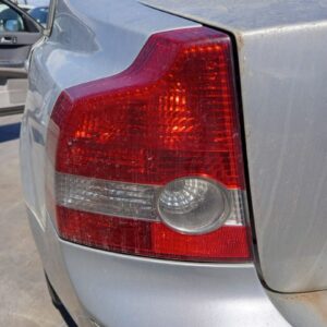 PILOTO TRASERO IZQUIERDO VOLVO S40 BERLINA