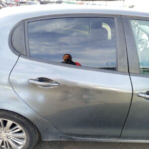 PUERTA TRASERA DERECHA PEUGEOT 208